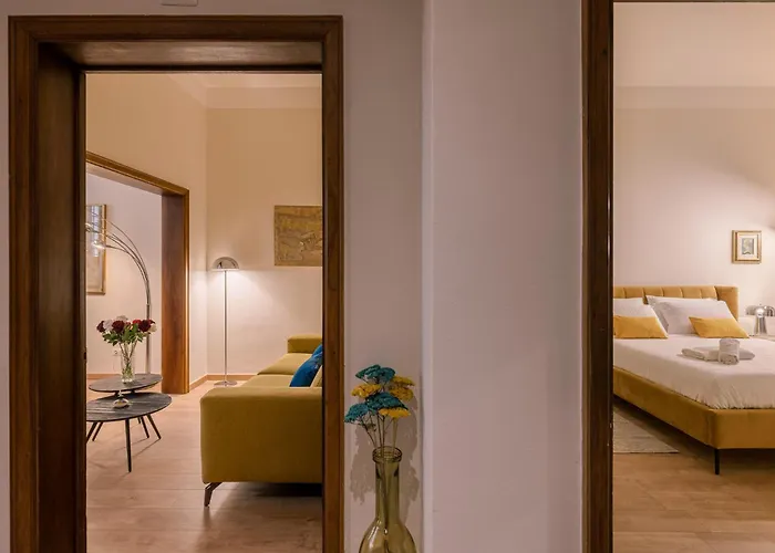 Accademia Luxury Art Apartment